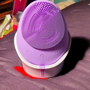Fancii Isla sonic cleansing brush